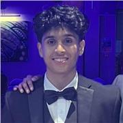 I am an A-level Biology tutor who simplifies complex topics and adapts lessons to each student’s learning style.